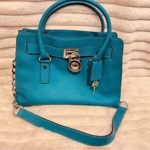 Michael Kors Turquoise Saffiano leather Hamilton tote bag .Gold Hardware